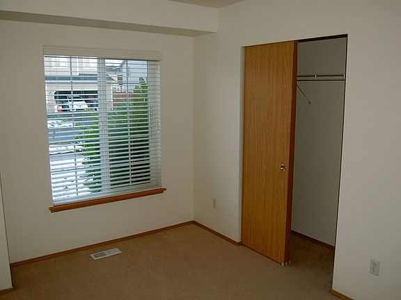 4th image of 17714 68th Ave E