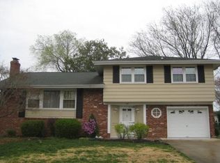 125 Leeds Rd, Mount Laurel, NJ 08054