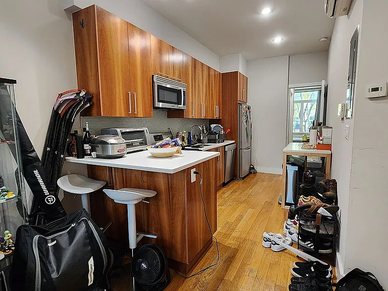 182 India St #2B — Photo 9