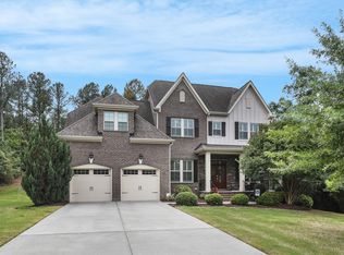 225 Brook Manor Ct, Cary, NC 27513