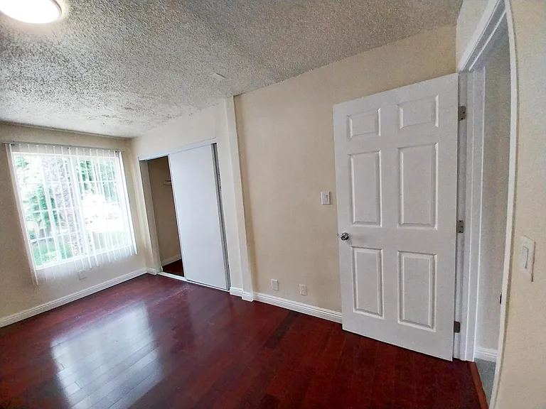 424 Anderwood Ct — Photo 11