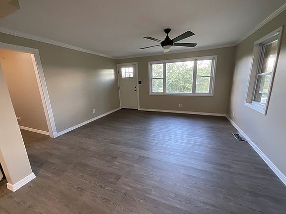 2nd image of 489 Arnold Dr