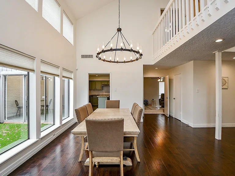 7711 Hopewell Ln — Photo 4