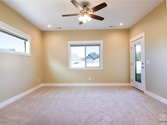 2nd image of 2718 Auburn Cir