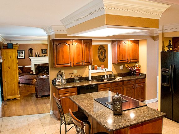 4th image of 1863 Raven Hill Ct