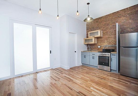5th image of 472 E 138th St #2B