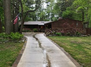 19115 Golf View Dr, Cleveland, OH