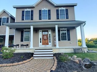 428 McQueen Rd, Amsterdam, NY 12010