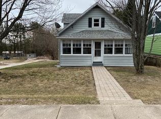 107 Smith St, Saranac, NY 12981