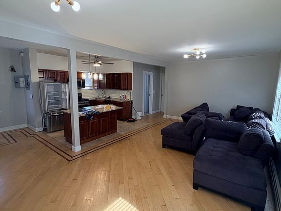 5th image of 1528 Dwight Pl #2