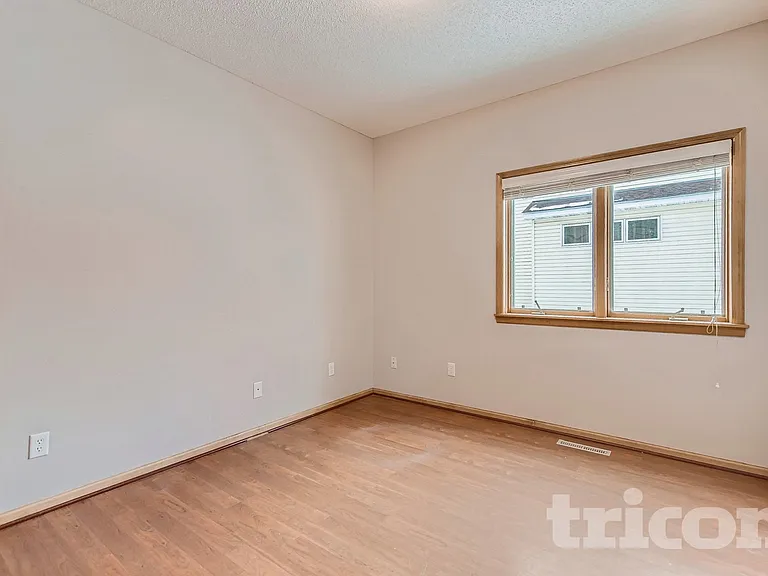2056 Staghorn Dr — Photo 23