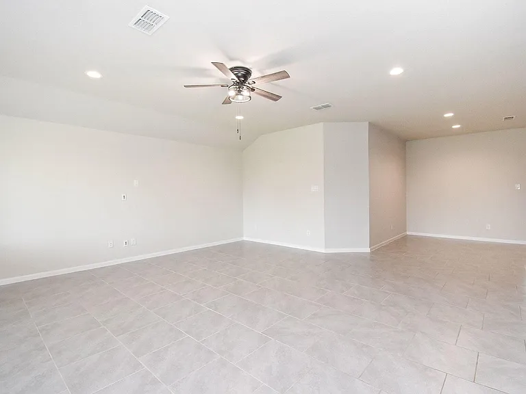 1334 Bellingham Park Dr — Photo 13