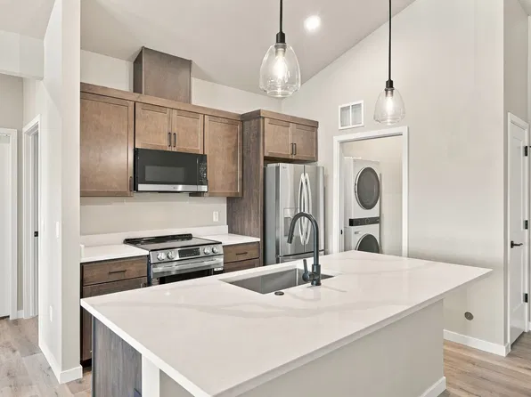 159 Canyon Falls Way #108, Hamilton, MT 59840