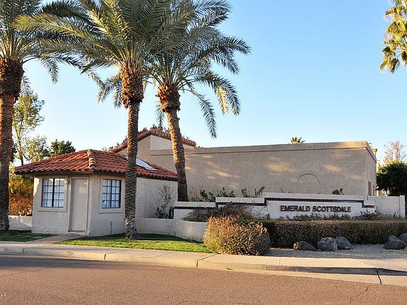 4th image of 11112 N 109th Way