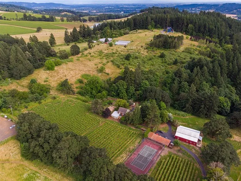 20600 NW Kings Grade Rd — Photo 3