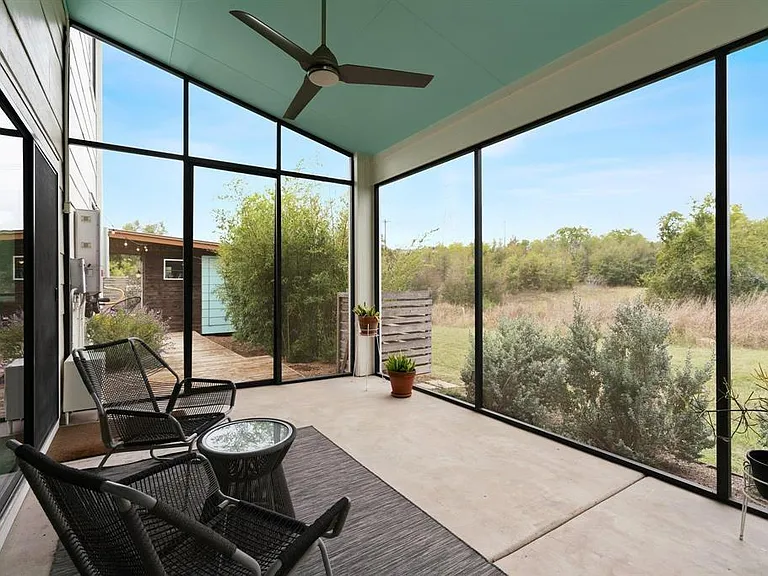 5725 Toscana Ave — Photo 4