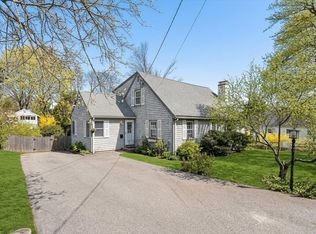 15 Village Rd, Weymouth, MA 02189