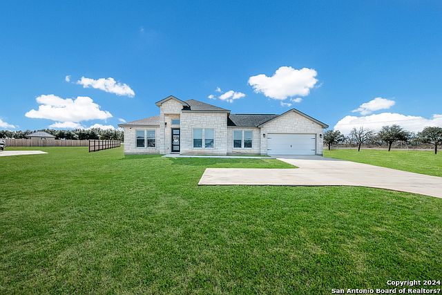 100 W MEDIUM MEADOW DR, Lytle, TX 78052 | MLS #1748670 | Zillow