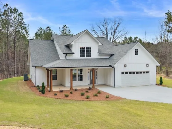 764 Everett Springs Rd NE, Calhoun, GA 30701