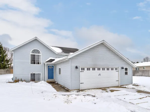 3280 Bluebird Ln, Allegan, MI 49010