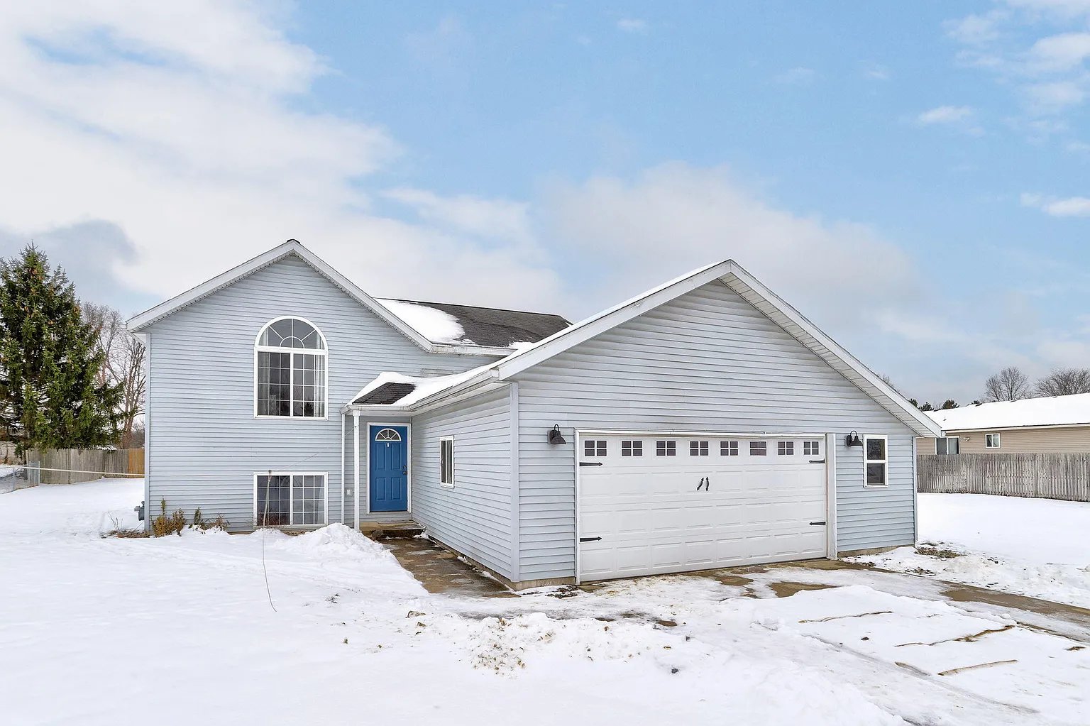 3280 Bluebird Ln photo 1