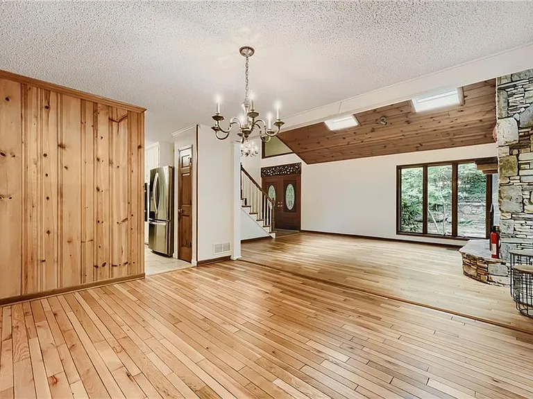 570 Idlewood Dr NW — Photo 5