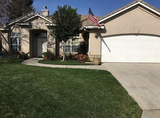 5644 W Bluff Ave, Fresno, CA 93722