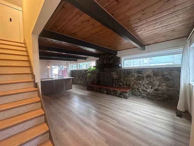 886 Tahoe Island Dr — Photo 6