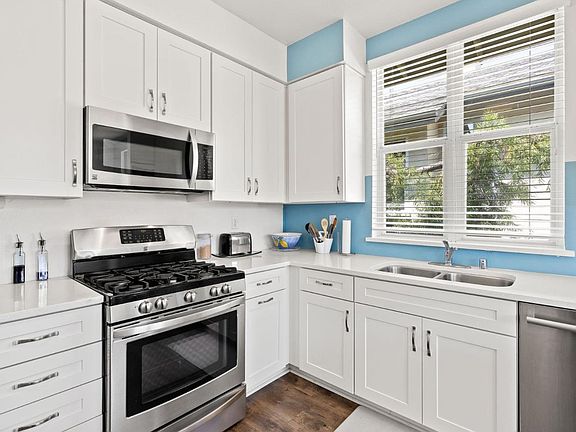 5th image of 127 Holway Dr