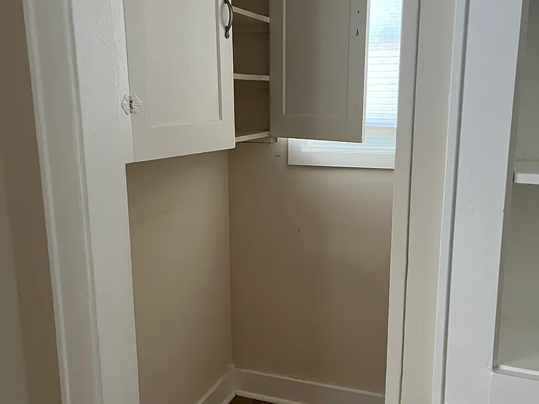 1550 Columbia Tpke #1 — Photo 10