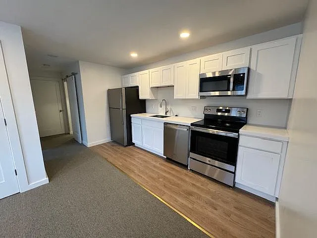 1 bed, $1,895 — Photo 2