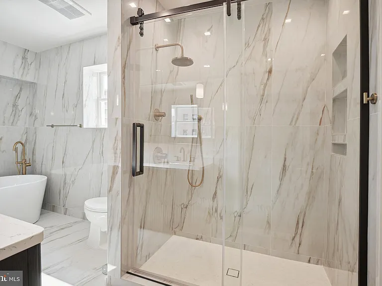 1329 Connecticut Ave NW #300 — Photo 35