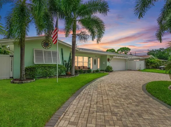 5244 40th St S, Saint Petersburg, FL 33711