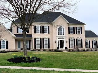 102 Magnolia Dr, Phoenixville, PA 19460