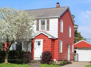 13 Emerson Dr, Amherst, NY 14226