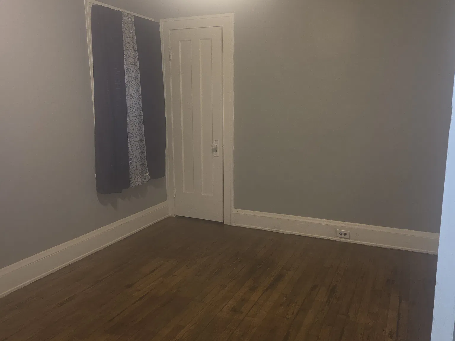 3 bed, 1200 sqft, $1,350 — Photo 2