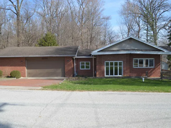 8334 E Lakeview Ave, Syracuse, IN 46567