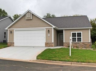 1672 Copperstone Pl UNIT 4-2, Neenah, WI 54956