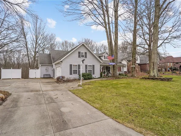 4834 Forest Glen Trl, Ravenna, OH 44266