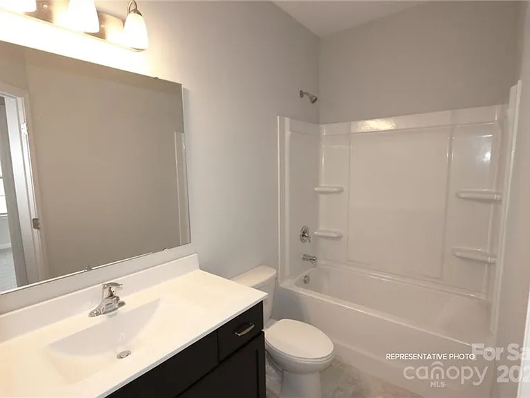 1116 Doveridge St — Photo 5