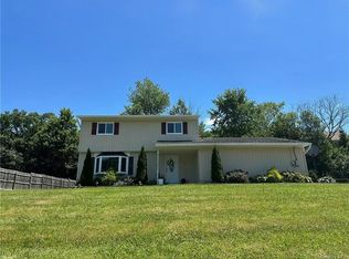 13 Mohican Rd, Newburgh, NY 12550