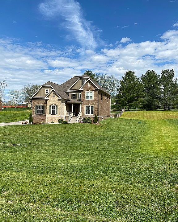 2nd image of 4014 Foxfield Dr