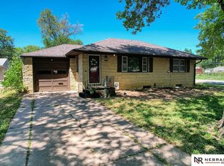 6440 Knox St, Lincoln, NE 68507