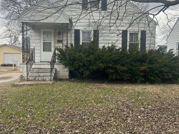 505 Chaudet Ave, Cahokia, IL 62206