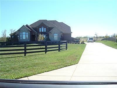 2nd image of 309 Golf Club Dr