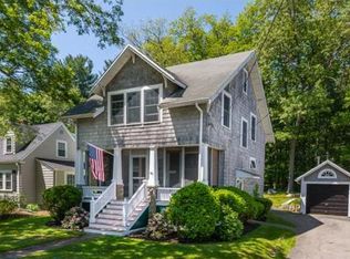 40 Robinswood Rd, Weymouth, MA 02190