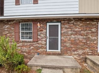 5029 Saint Patrick Cir, Charleston, WV