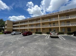6200 NW 62nd St APT 104, Fort Lauderdale, FL 33319