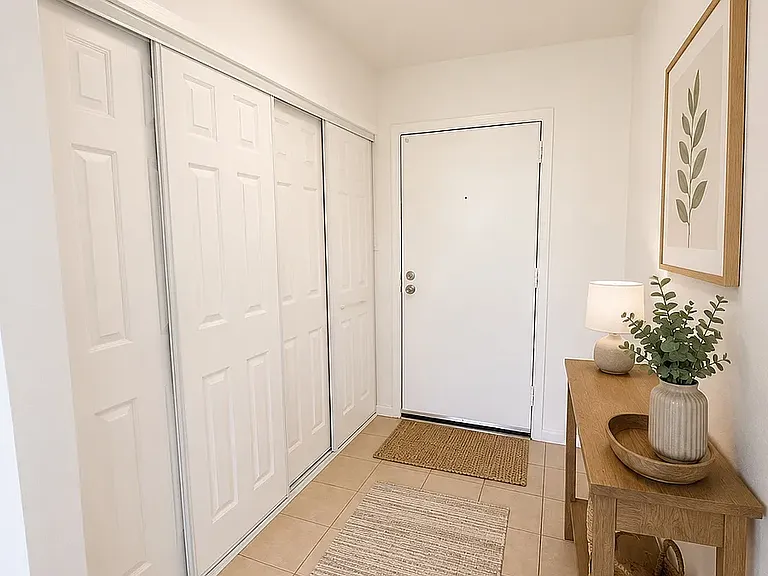 14929 Vanowen St #12 — Photo 4