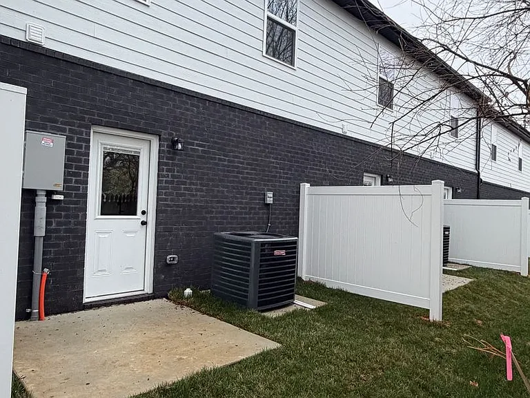 1054 Serenity Ln — Photo 15